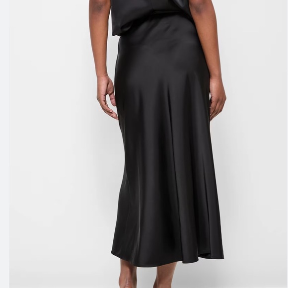 Oak + Fort Satin Finish Bias Cut Skirt Black - Picture 2 of 8